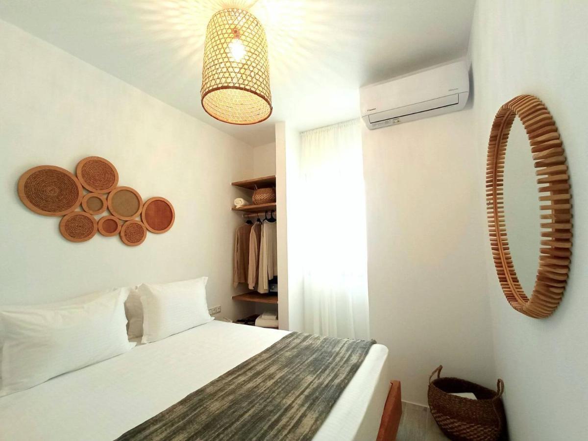 Beach Apartment Thalia With Hot Tub And Sea View Agios Prokopios  Exterior photo